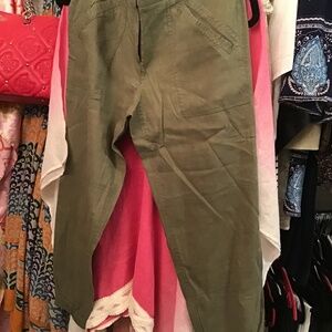 Theory capri or ankle length pants